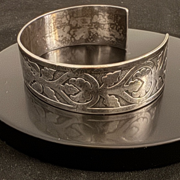 925 Sterling Silver Liljesten-Wallins Cuff Bracelet - Picture 3 of 7